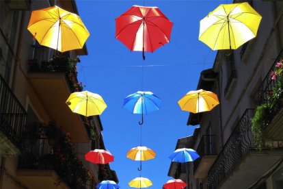 La foto guanyadora, d'Eloi Balletbò, mostra un carrer d'Oliana.