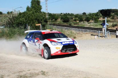 Josep Basols, con su Citroën DS3, durante la prueba de ayer en Bellpuig.