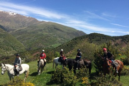 La vall a cavall 