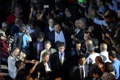 Puigdemont, Forcadell, Sánchez y Junqueras llegan al masivo acto celebrado ayer en Tarragona para arrancar la campaña del 1-O.