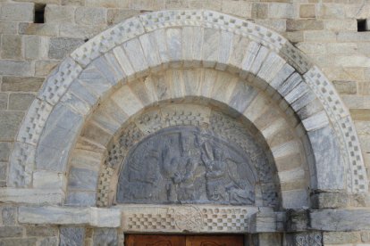 Timpà de l'església de la Mare de Déu de la Purificació