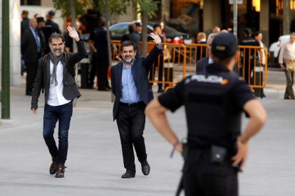 La jutgessa envia a la presó sense fiança els líders d'ANC i Òmnium