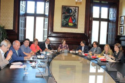 Los Mossos, emergencias y los policías locales, medalla de honor por los atentados