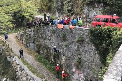 Uno de los talleres que organizaron los Pompièrs d’Aran.