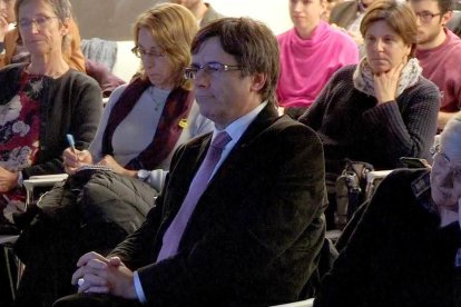 Junts per Catalunya i ERC sospesen aparcar la via unilateral en els seus programes per al 21D