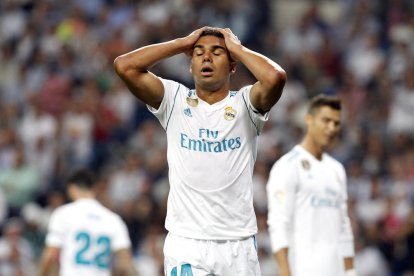 Casemiro es lamenta a l’encaixar la primera derrota a la Lliga.