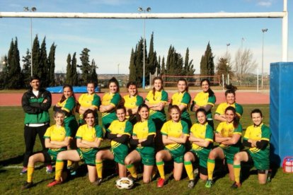 El equipo femenino del Inef Rugby Club.