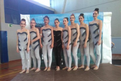 El equipo cadete del Club Twirling Benavent, al Europeo