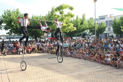 Un número d’acrobàcies de l’edició de l’any passat del festival Circ Picat.