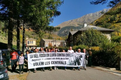 Els veïns de la vall Fosca eviten anar a judici per rebuts d'Endesa