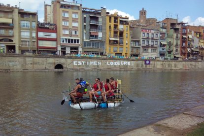 El PDeCAT pide retirar la pintada ‘Estimem lo Segre’