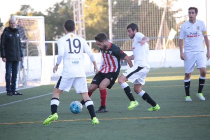 El Borges buscó el gol sin descanso pero no tuvo premio ante un ordenado Viladecans.