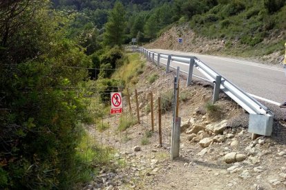 El acceso a las balsas de Turriella está ahora vallado.