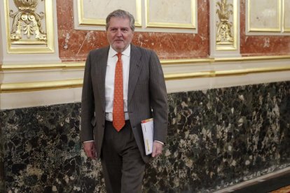 Íñigo Méndez de Vigo ordenó la entrega del arte como ‘titular’ de la conselleria por el artículo 155.