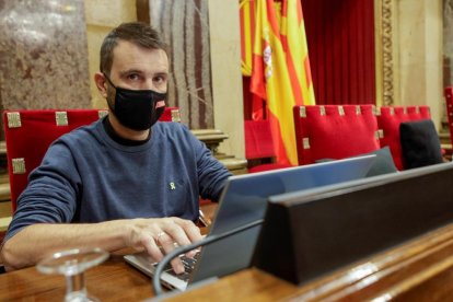 El diputado de la CUP por Lleida, Pau Juvillà, en el Parlament.