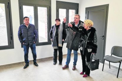 Plensa, Rufach, Talarn y Ber, ayer visitando la sala de velatorios.