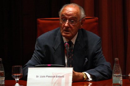 Lluís Pascual Estevill, al Parlament en el marc d’una comissió d’investigació sobre corrupció.