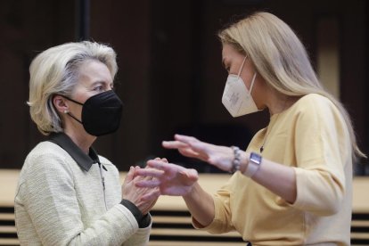 Ursula von der Leyen junto a la comisaria europea de Energía, Kadri Simson, en una fotografía de archivo