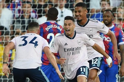 Martinelli celebra el primer gol del curso en la Premier League.