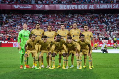 L’onze inicial blaugrana a l’últim partit de lliga, contra el Sevilla.