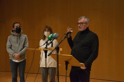 Ignasi Amor, Puri Terrado y Josep Ramon Jové, en el Auditorio.