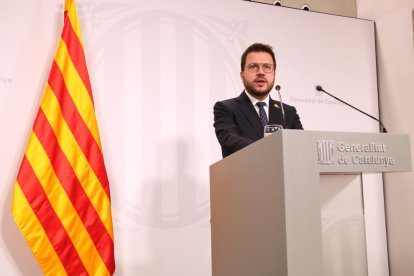 El president de la Generalitat, Pere Aragonès, en una atenció a la premsa aquest dimarts al Palau de la Generalitat.