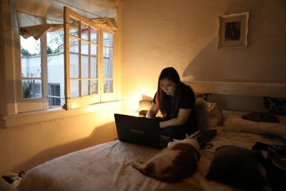 El 24 % dels joves té problemes psicològics recurrents després de la covid