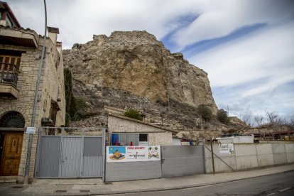 La muntanya de l’Espígol, l’estabilitat de la qual es vol garantir.