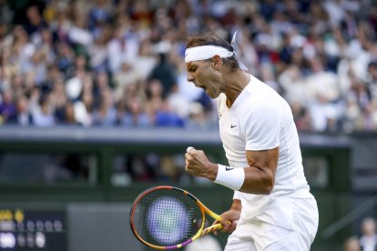 Rafa Nadal fa un gest de ràbia ahir després de guanyar un punt.