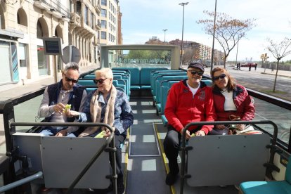 Dos parelles, ahir al matí en un dels primers recorreguts de la nova temporada.