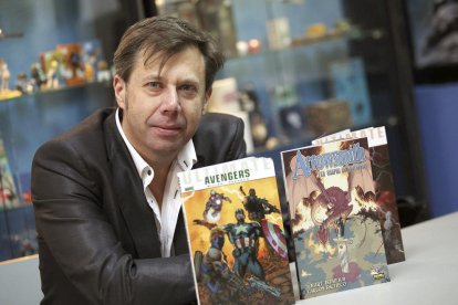 El dibuixant gadità Carlos Pacheco.