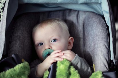 Cambios en las sillas de sujeción infantiles en los coches.