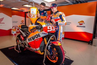 Marc Márquez, ayer en el circuito del Jarama durante la prueba del nuevo biocombustible.