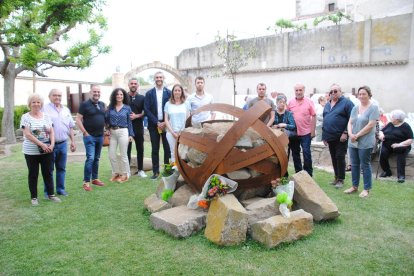 Homenatge a les víctimes de la guerra a Barbens