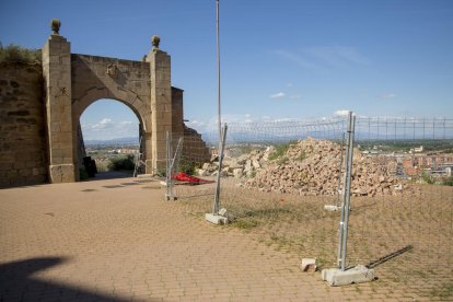 Vista del tram de muralla afectat, al Baluard de Louvigny.