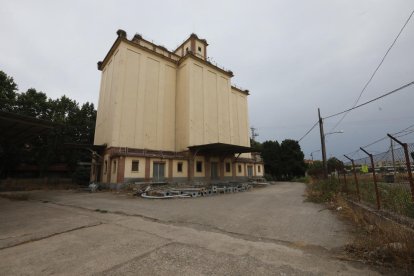 L’antiga sitja que ha de ser enderrocada per permetre la construcció de l’alberg.