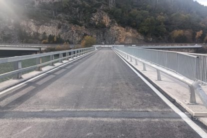 Abre al tráfico el puente de Monares en Llimiana tras 6 meses de obras