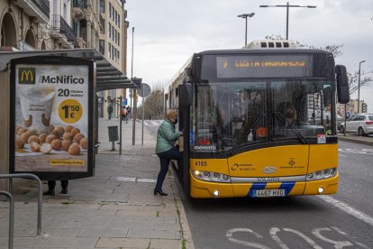 Imatge d'arxiu d'un autobús urbà de Lleida.