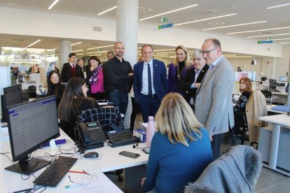 Imagen de la visita de las nuevas instalaciones del SEPE-SOC en Lleida.