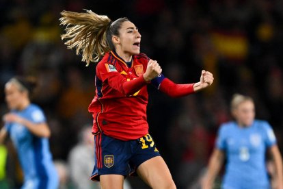 La madridista Olga Carmona celebra el gol que va donar el títol al combinat estatal.