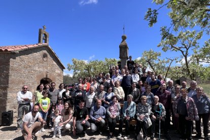 Un centenar de persones acudeixen a l'Aplec de l'Ermita de Sant Magí a Guardiola