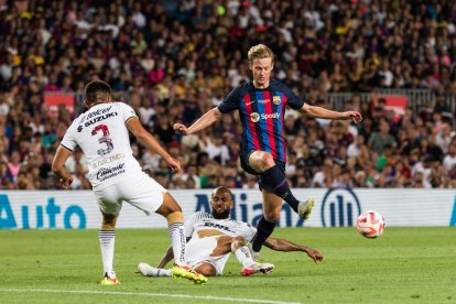 Frenkie de Jong, durant el partit amb el Pumas, que podria ser l’últim amb la samarreta blaugrana.