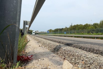 Muere el conductor de una motocicleta en un accidente con un jabalí y dos furgonetas en la C-32 en Cubelles