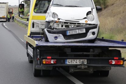 Imatge d'arxiu d'una grúa d'assistència en carretera.