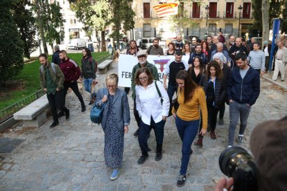 Polítics i activistes van acompanyar Reguant fins al Suprem.