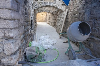 Las obras en la calle Balaguer de Les Oluges.