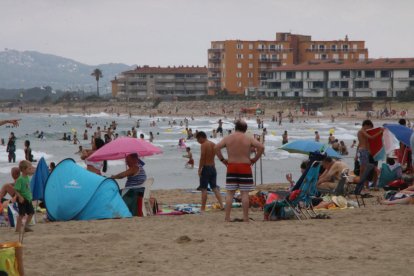 Una platja a l'Estartit.