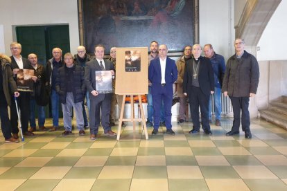 Representants de les congregacions, confraries i germandats de Lleida, ahir al Palau Episcopal.