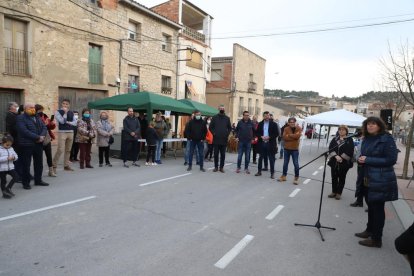 La consellera Jordà, a la dreta, va visitar ahir Vinaixa i avui inaugurarà oficialment la fira.