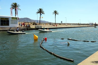 Un mort i sis persones ferides en un accident al canal d'Empuriabrava